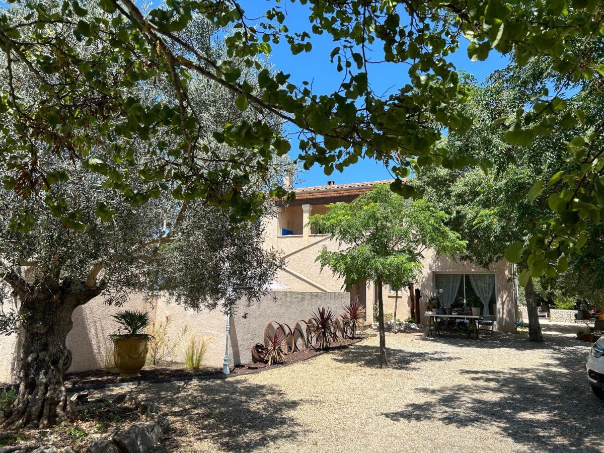 Au Ciel Etoile Castillon-du-Gard Exterior foto
